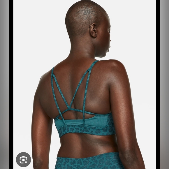 Nike Dri-Fit Turquoise Leopard Leggings Sports Bra Set - Picture 4 of 7